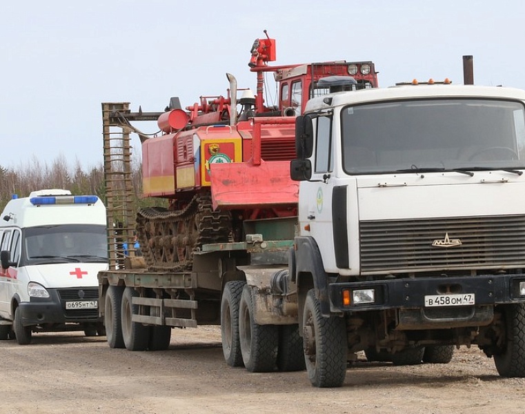 В Подпорожском районе 20 апреля на территории возле дороги Толстое – Мандроги проходили межведомственное учение по тушению крупных лесных пожаров.
